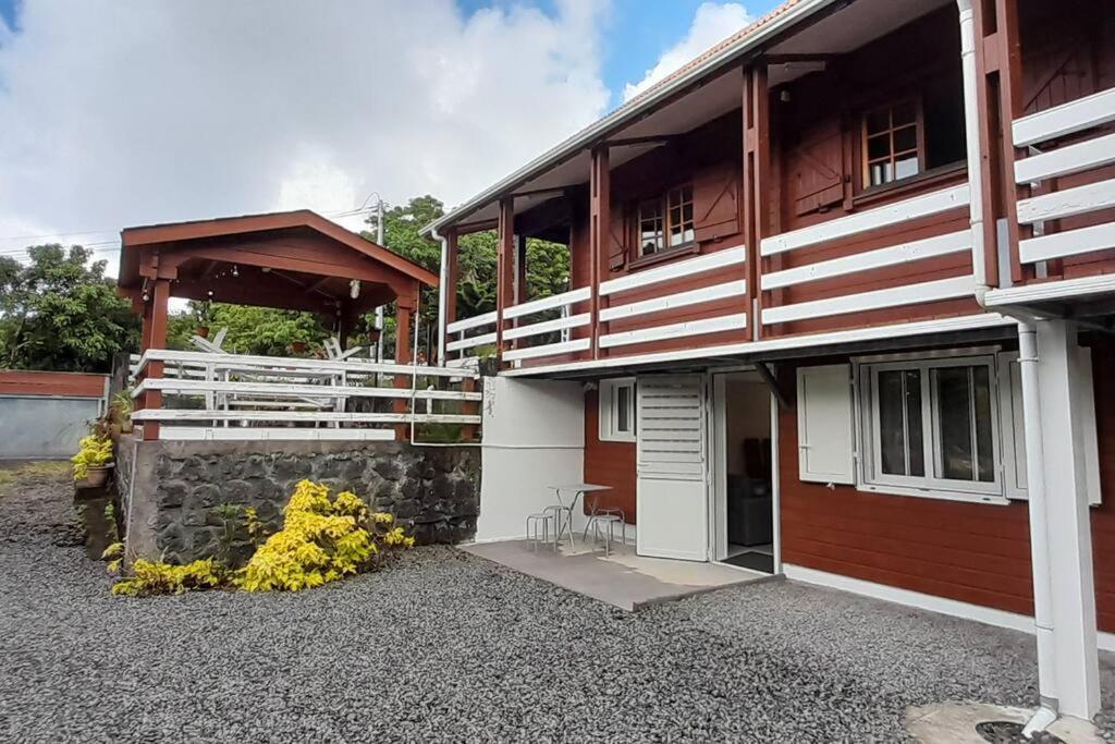 Chalet Des Laves サント・ローズ エクステリア 写真